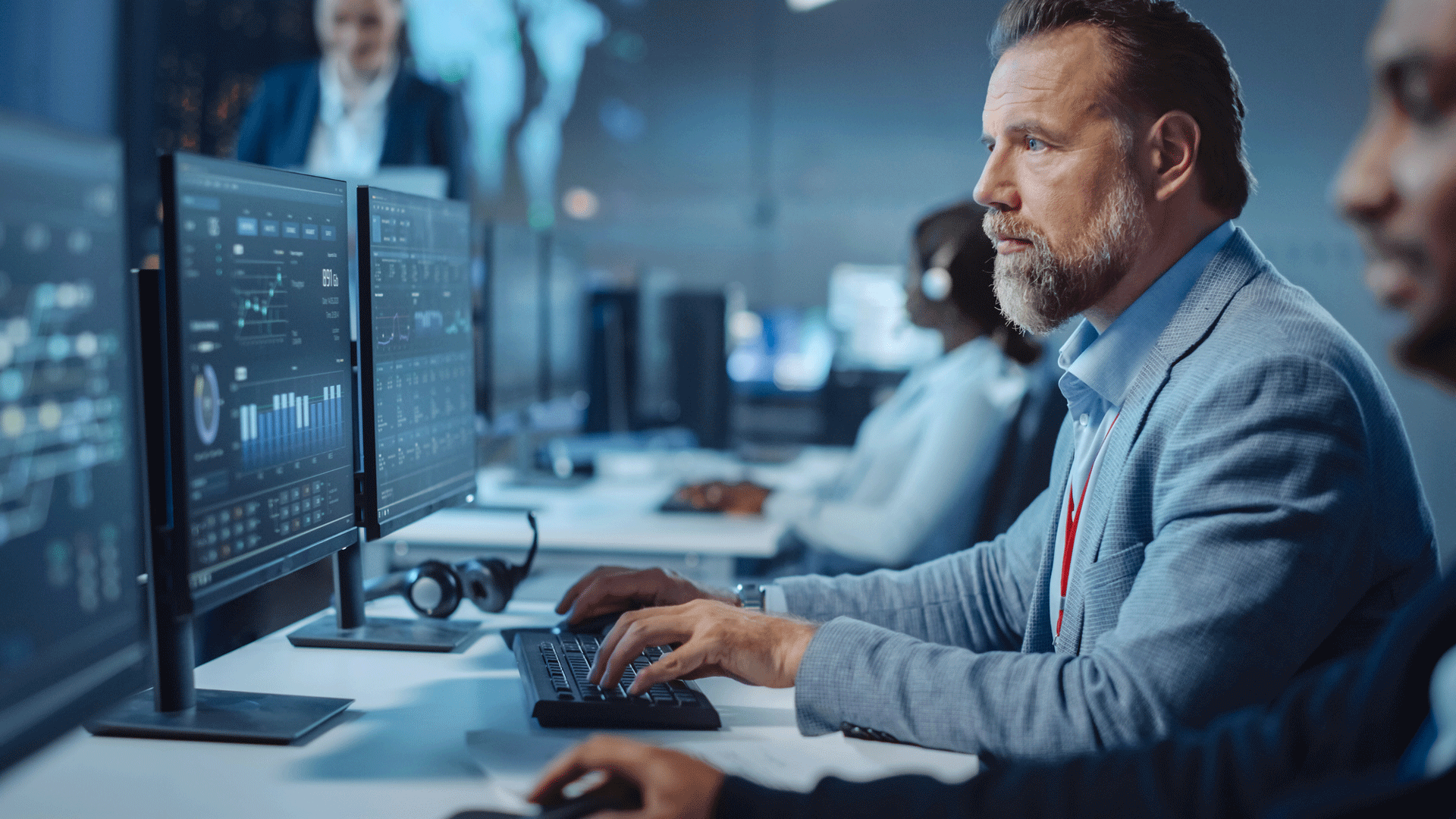 IT-professional-at-computer